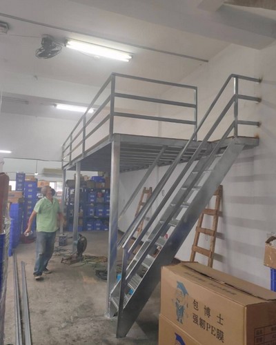 彰化鐵工廠，彰化樓梯扶手，彰化鐵欄杆，彰化工廠倉庫鐵架訂製施工, 彰化客製化鐵工, 彰化鐵工, 彰化鐵工師傅, 
				彰化客製作鐵件施工, 彰化氬焊代工, 彰化焊接代工, 彰化代工焊接, 彰化焊接加工, 彰化點焊代工, 彰化點焊代工